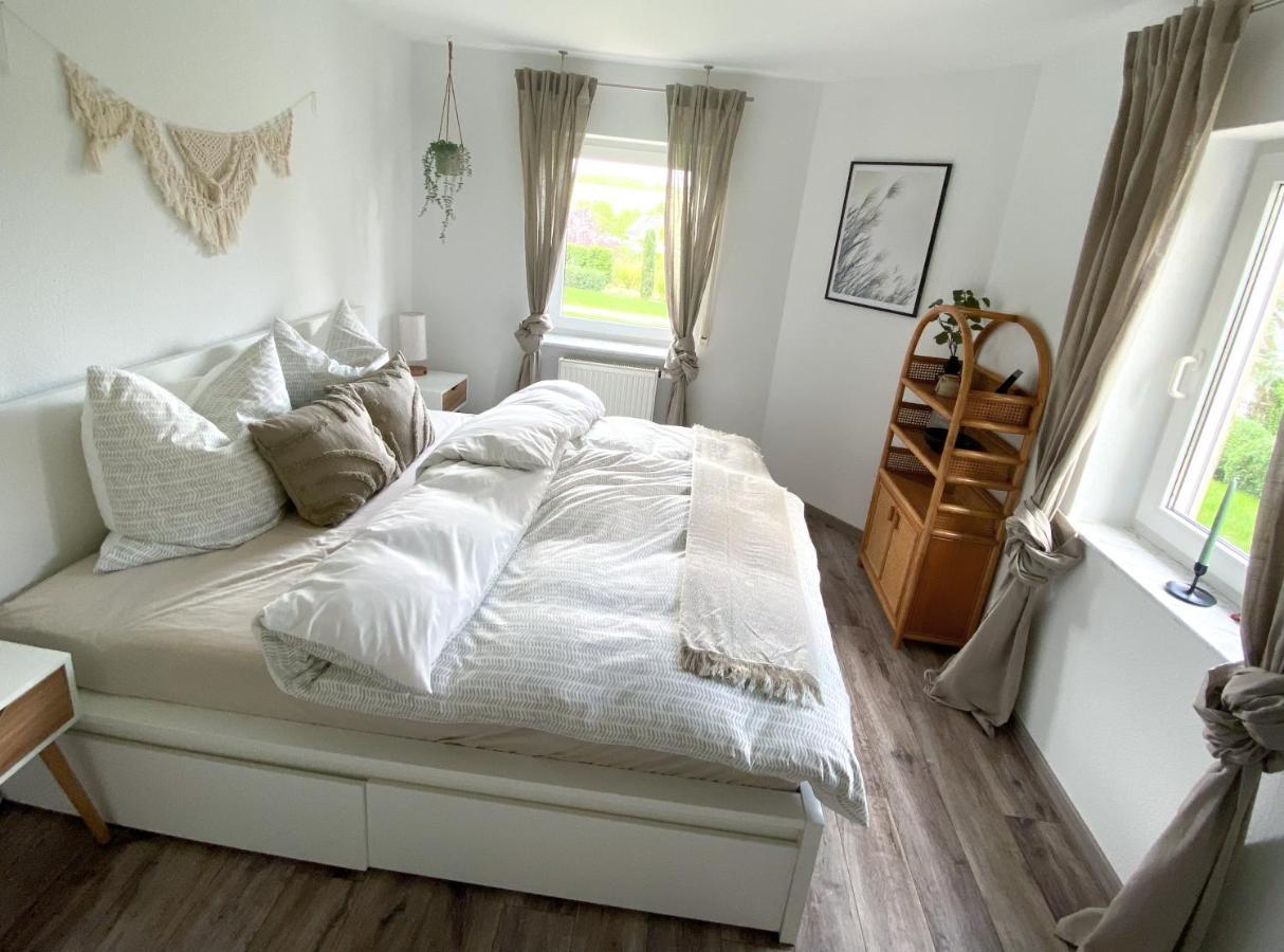 Schoene Wohnung Mit Terrasse & Blick Ins Gruene Dormettingen Exteriér fotografie